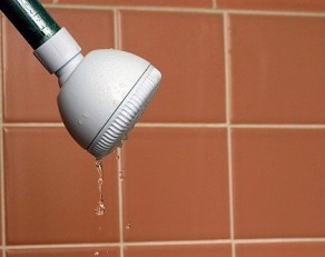 4 LỖI THƯỜNG GẶP KHI SỬ DỤNG SEN TẮM